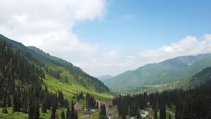 Top Honeymoon Destinations in Pakistan